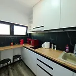 Old Town Retreat 9 *