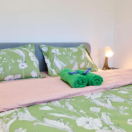 Old Town Retreat 9 Апартаменты