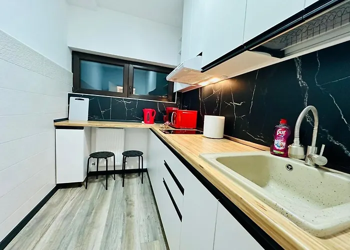 Old Town Retreat 9 *