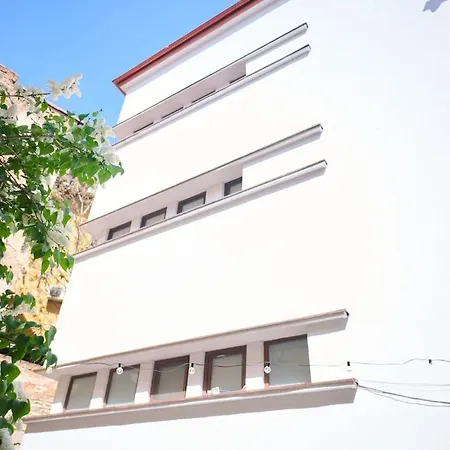 Old Town Retreat 9 *